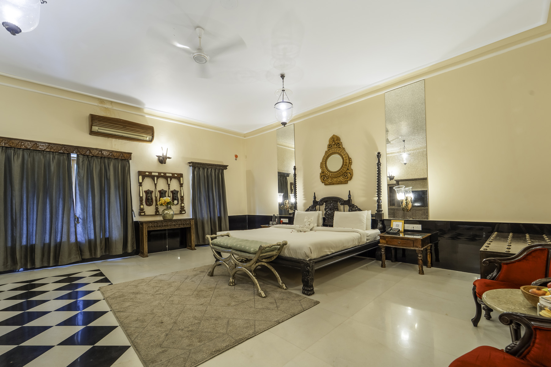 Kings Room (1)