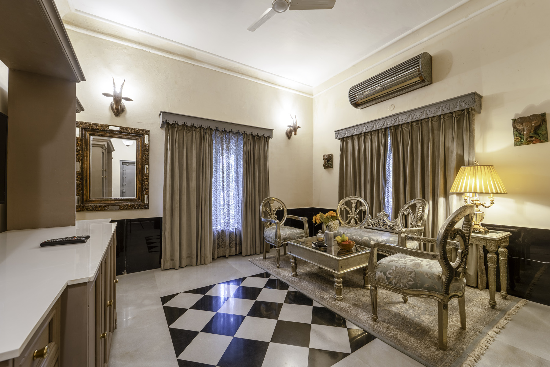 Retreat Suite (10)