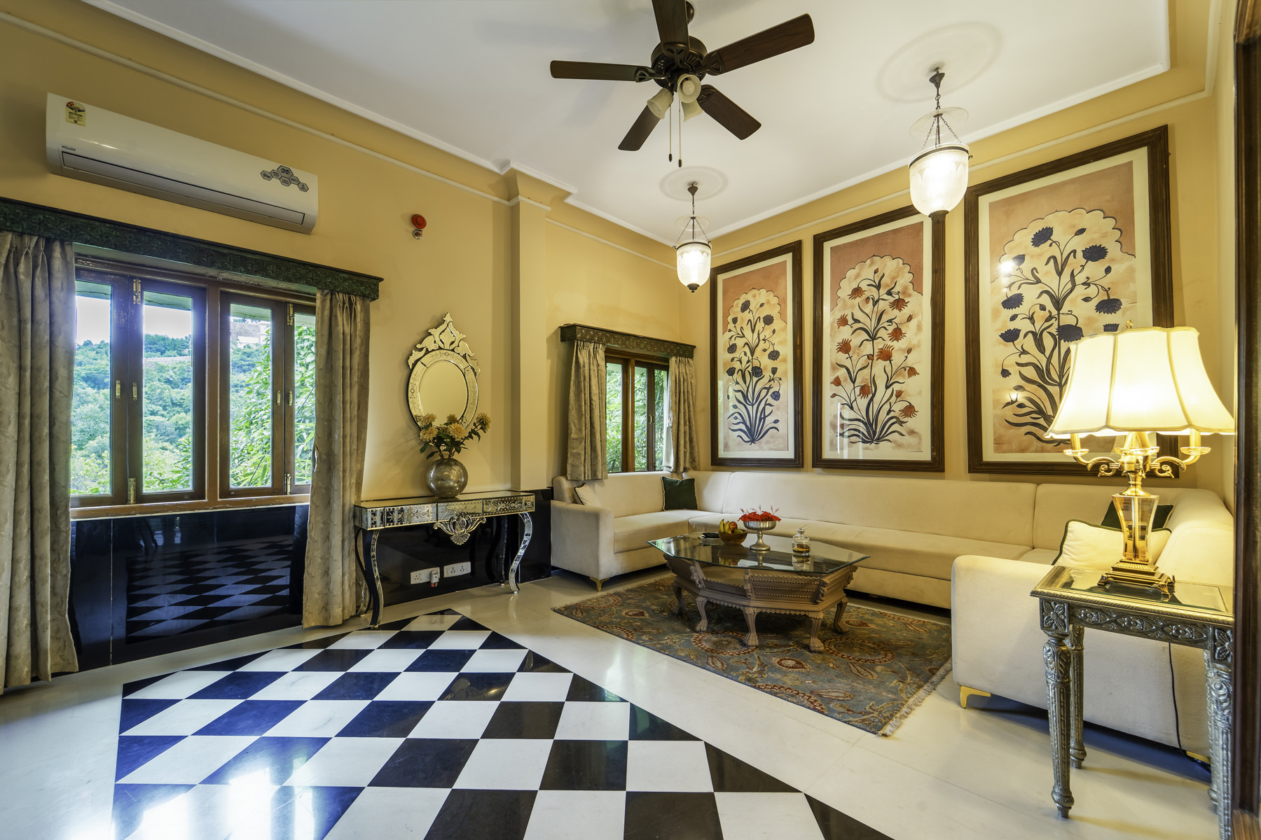 Royal Salute Suite (3)
